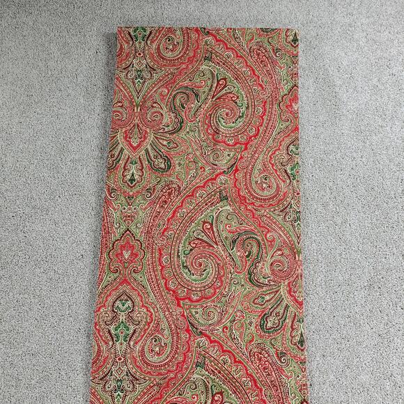 Christmas Table Runner 70x14.5 Red Green Paisley Holiday Home Table Decor - Picture 12 of 12